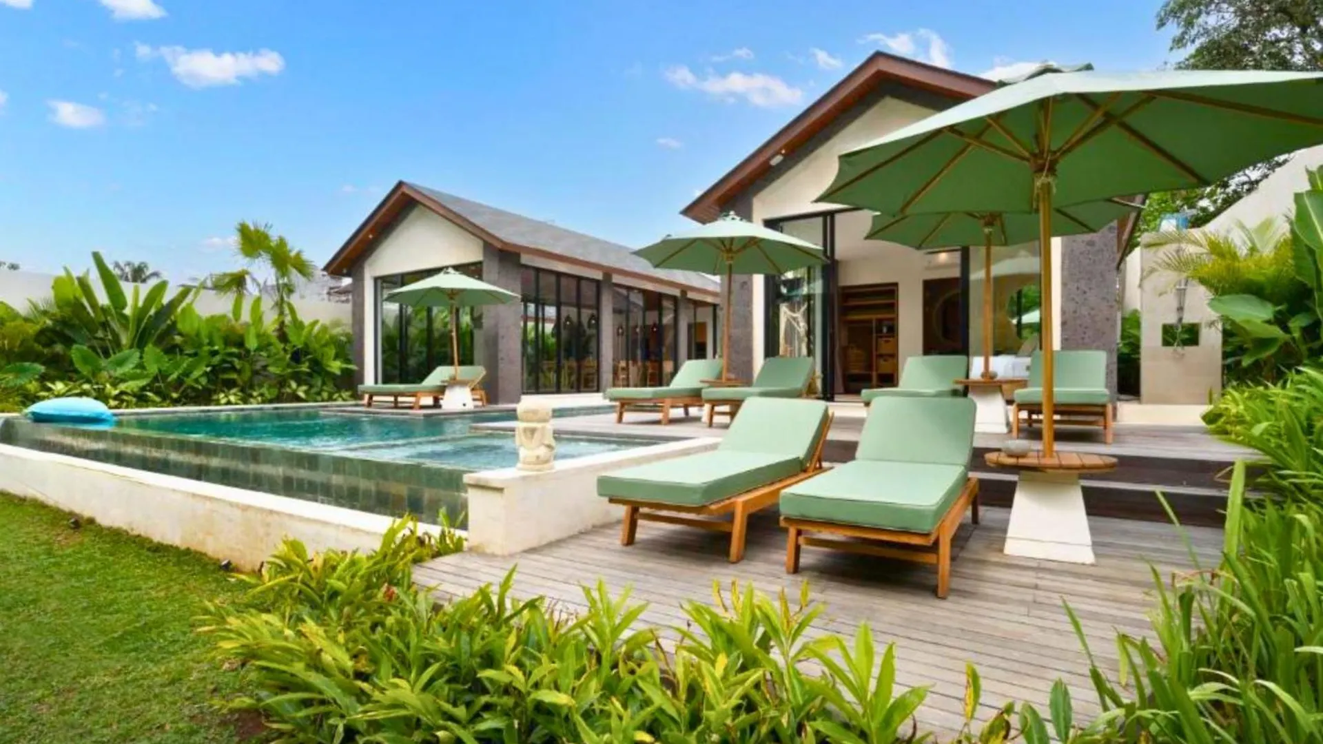 Radhani 4 Bedroom Private Pool Villa Zn205 Ubud